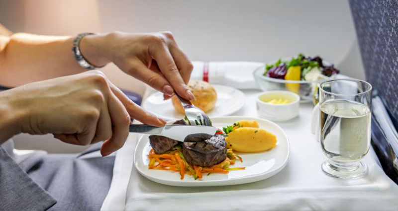 spotsee-airline-In-Flight-Meals-Case-Study-Cook-Check-dinner-image