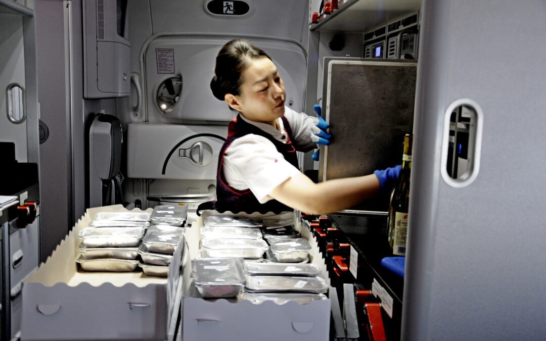 Food safety under pressure: documenting temperature checks during peak service